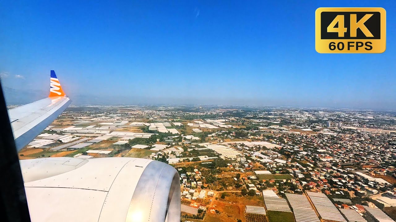 Boeing 737 MAX landing in Antalya