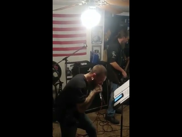 Guarda Odds Against - Spite su YouTube Guarda Odds Against - Spite su YouTube
