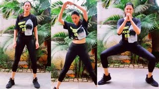 Actress Shruti Hassan Home Workout Video | Manastars