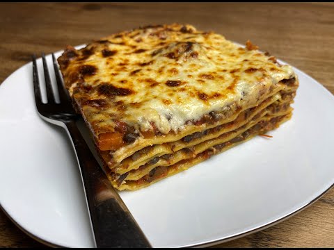 Video: Yuav Ua Li Cas Ua Mushroom Lasagna