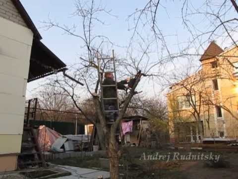 Пила цепная Bosch AKE 30 S ( ИМХО ) Пила цепная Bosch AKE 30 S ( ИМХО )