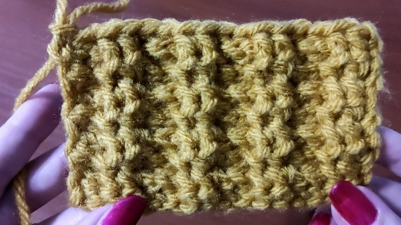 Рельефные столбики без накида, поворотными рядами.  Урок 10.