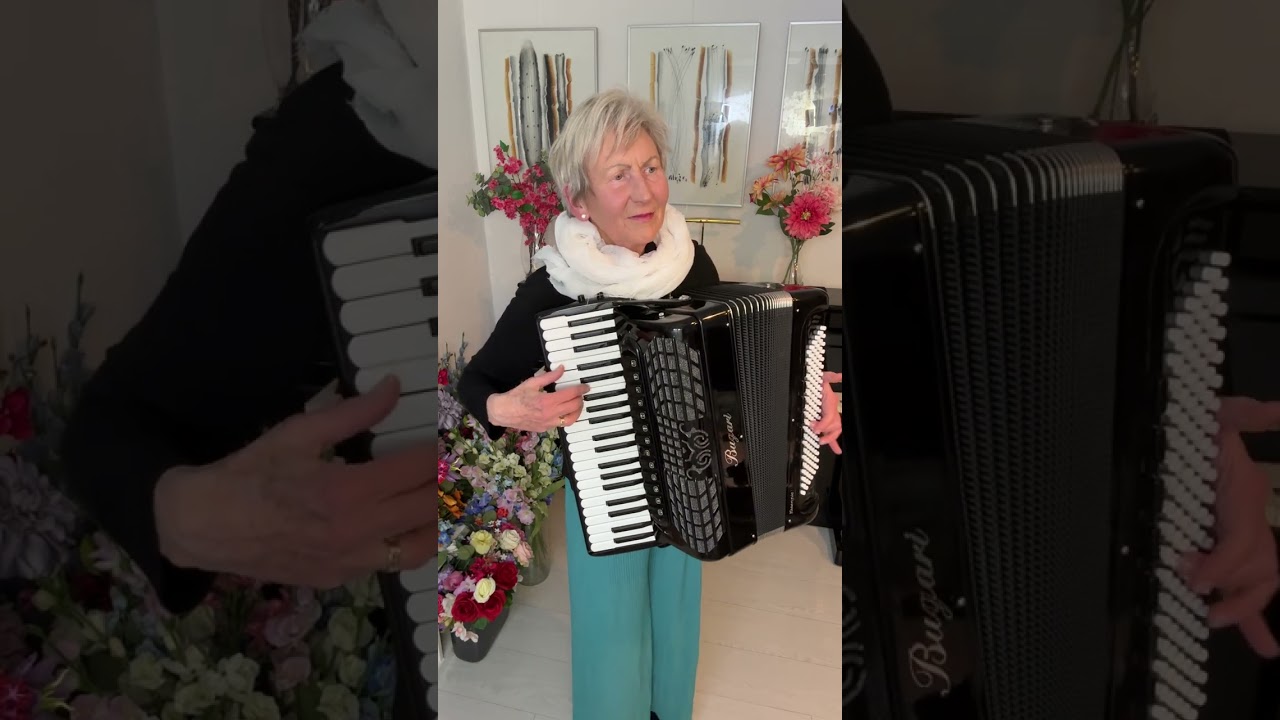 Alle duifjes op de Dam - from H Flame