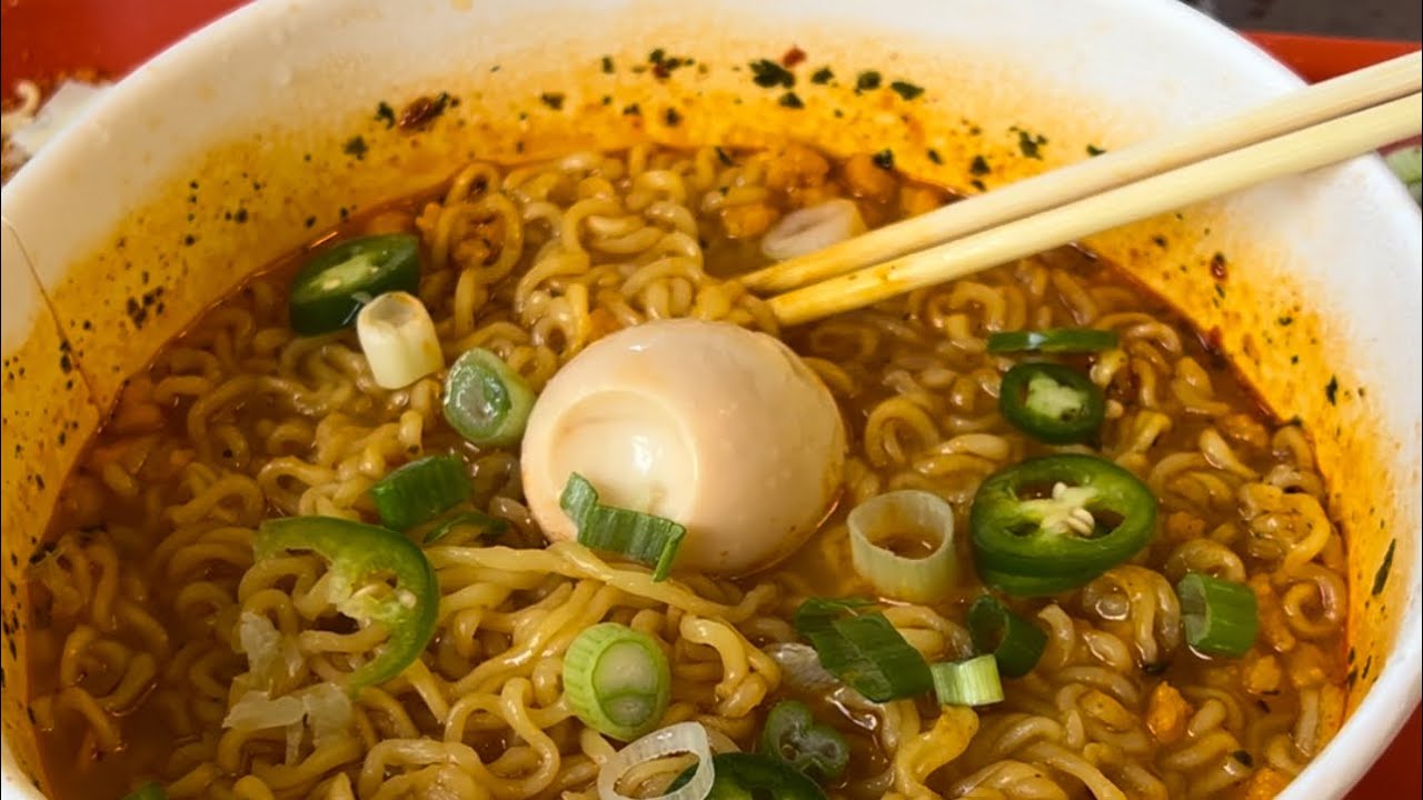 Slurp and sip Food review. Is the ramen really good? Let’s try it!