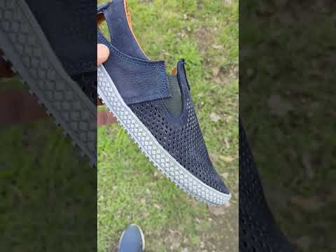 Чоловічі літні шкіряні мокасини сині перфорація, туфлі, лофери на літо для чоловіків класичні, розміри 40-45, видео 1