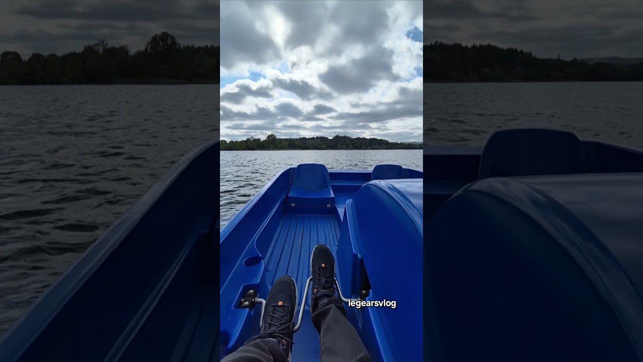 Water activity in Losheim am See, Germany. 🚣‍♂️🇩🇪 
