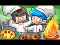 LOS COMPAS ABRIMOS NUESTRA PROPIA PIZZERÍA 🍕😂 SE NOS QUEMA EL RESTAURANTE 😱 ROBLOX