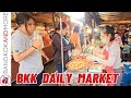 Giant street food feast wat pradu junction markets friendly flavors bangkok