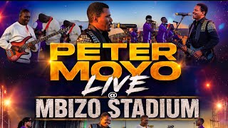 Peter Moyo Performing “Ndinotenda Dhiya”, “Handidi Navo” & “Kapuka Kanonzi Rudo” Live 🔥🎸 