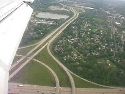 Landing in Louisville, KY at Louisville International Airport (SDF) - YouTube