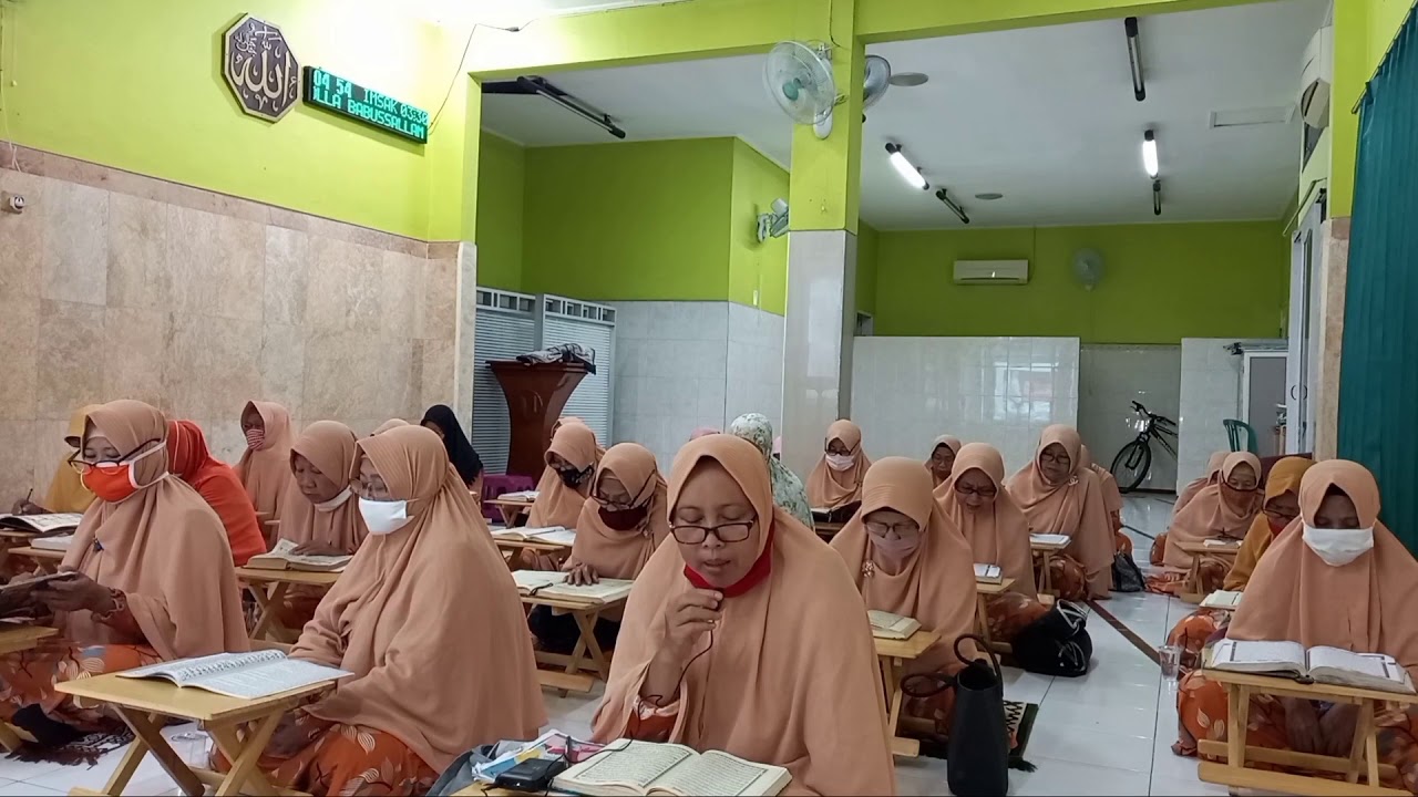 Pengajian Rutin Ibu-Ibu Majelis Taklim As Sakinah Babussalam Ust. Achmad Mu'afi Tema WALIMATUL HAMLI