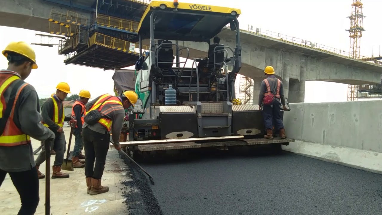 Proyek tol cibitung by PT ASTON PRIMA RAYA, hot mix asphalt, hotmix