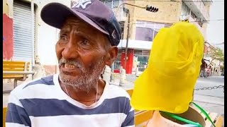 Rich man helped a kindly old man and his reaction made us cry 😭