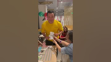 Tất niên công ty 2020, bốc số trúng thưởng TAPU TRAN gặp ngay thần may mắn.