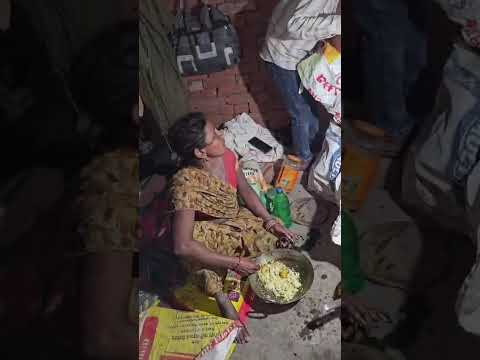 टीम महंत योगी सपोर्टर संघ के प्रदेश कार्यकारिणी अध्यक्ष श्री दशानन  के द्वारा अयोध्या सरजू घाट पर 