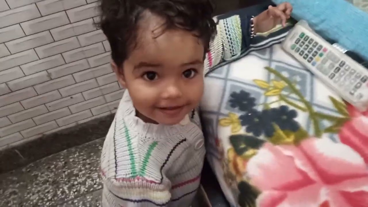 आज करी दोस्तों के साथ पार्टी।