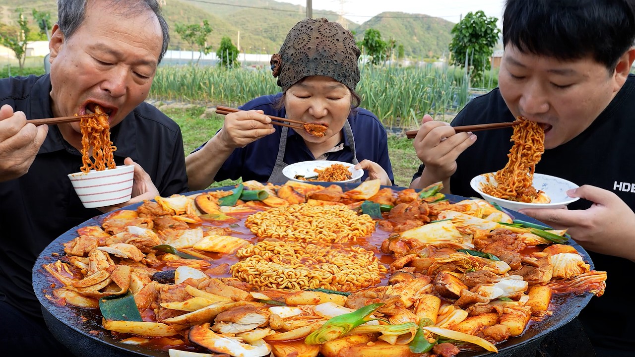 Водянистый даккальби из Альторана, приготовленный дома - шоу Mukbang eating show