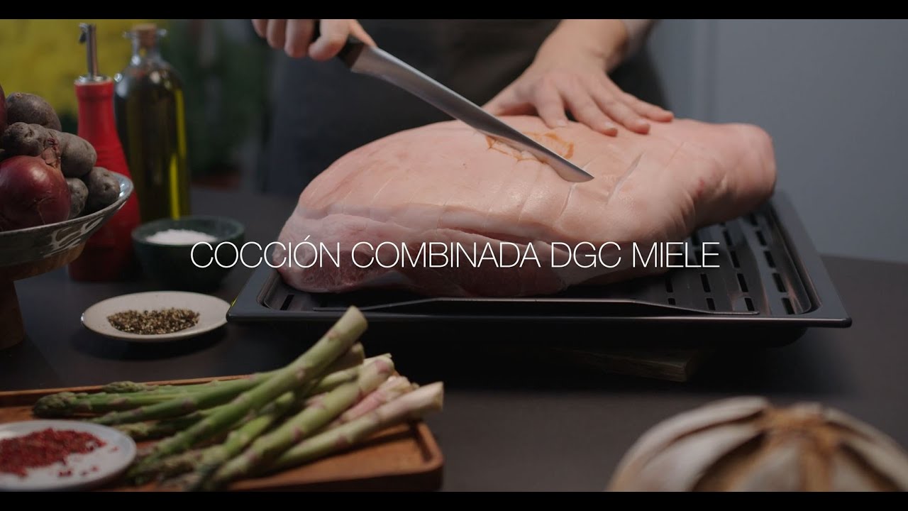 Descubre la cocción combinada en los hornos Miele