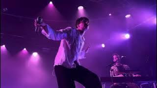 Glass Animals – A Tear in Space (Airlock) • (Live Debut, Sydney, Liberty Hall, Front Row, 4K HDR)