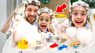 Kuzey Eli̇f Gi̇zli̇ Hamami Köpük Yapti Annem Çildirdi