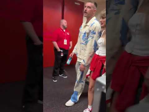 TRAVIS KELCE Y TAYLOR SWIFT PILLADOS JUNTOS