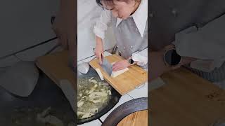 The process of cutting tofu into thin slices evenly #shorts