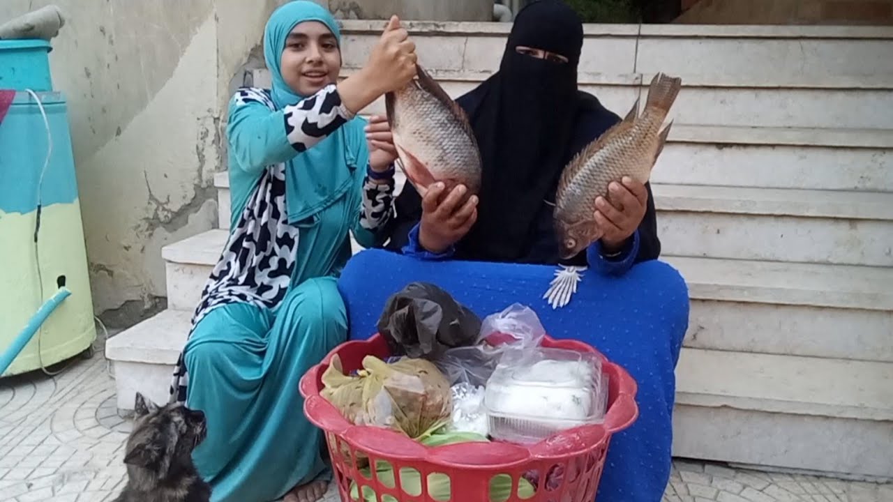 اقسم بالله هي دي ميزانيه الاسبوع ده السمك والجمبري ب 50 جنيه الكيلو وتعالي شوفي بنفسك الحمد لله رضا