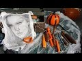 XOXO: I Get My Face Carved on a Pumpkin