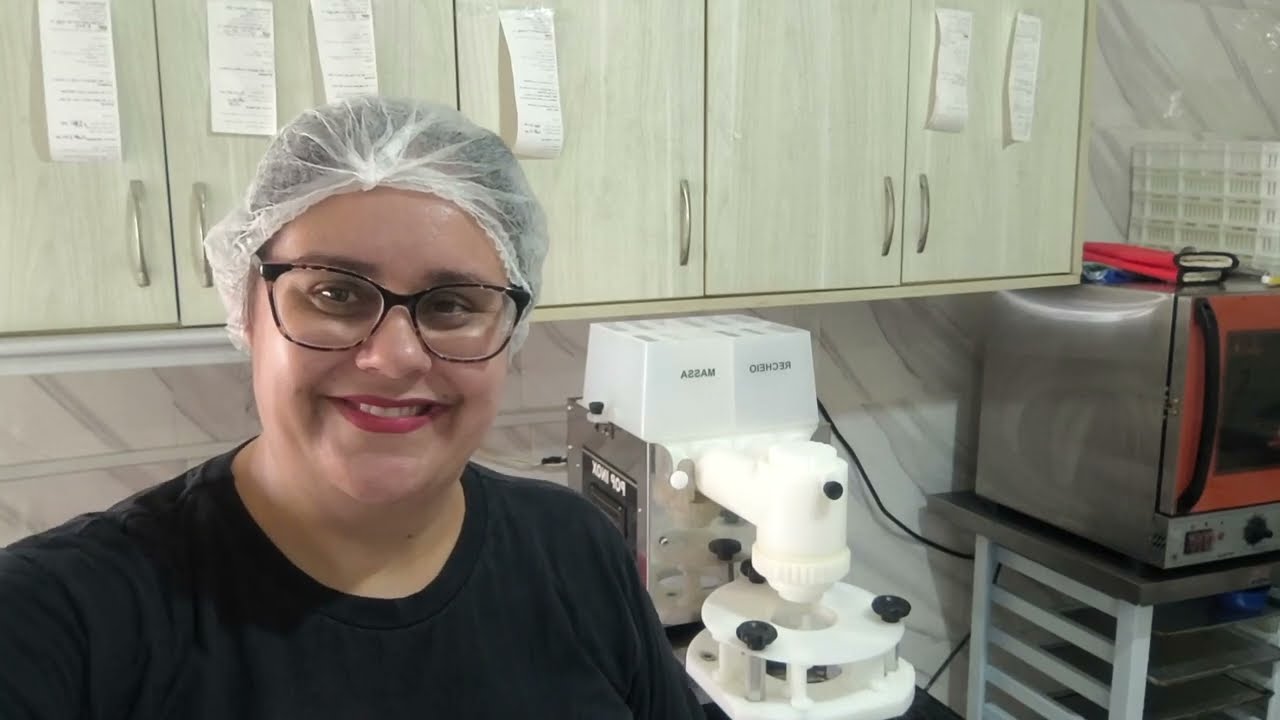 Produção de empadinha com frango | Passo a passo com Vivendo de Salgados