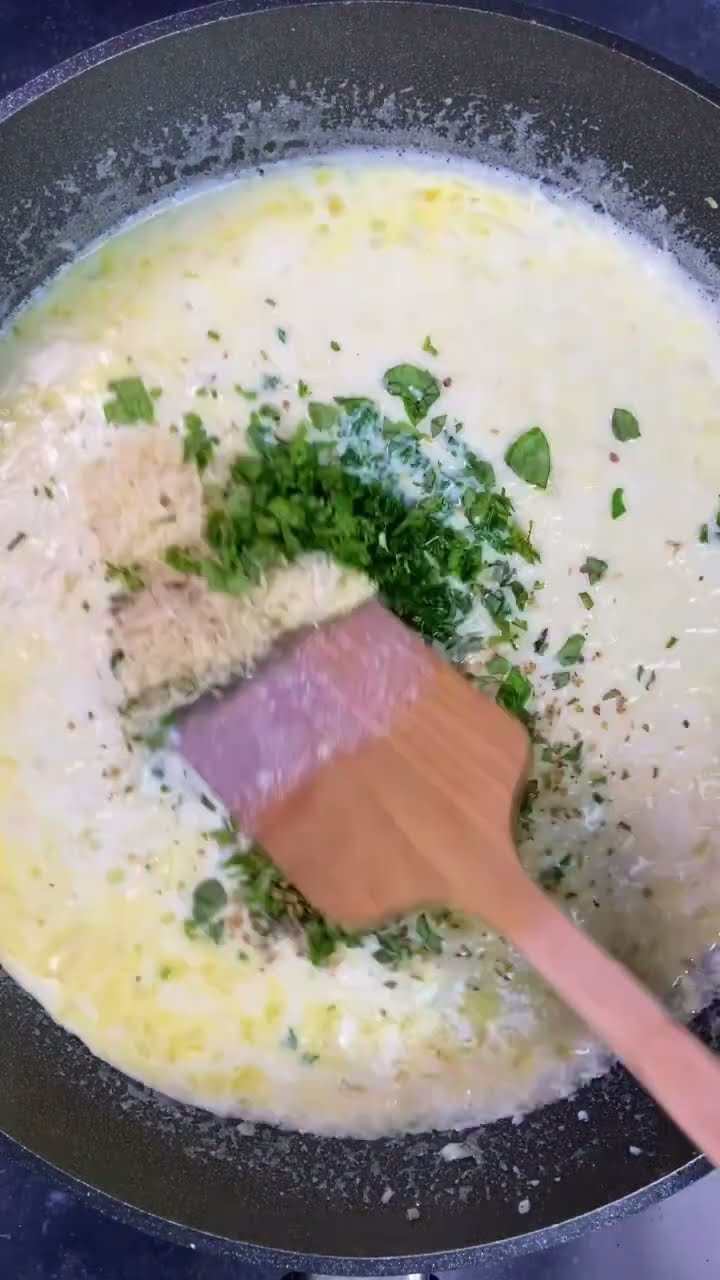 Farfalle in Käse Kräuter Soße wie Miracoli - so gelingen die Käse ...