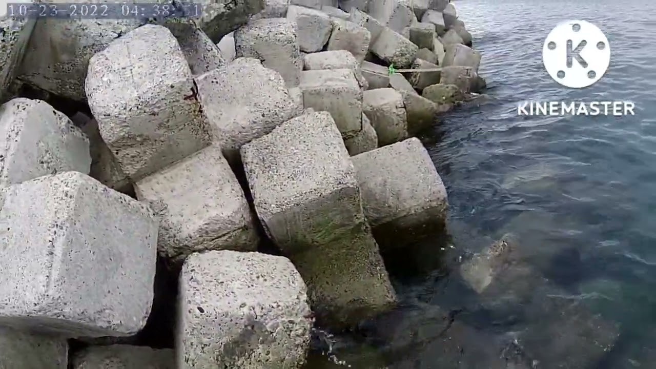 Ultralight fishing/good size talakitok strike..@coastal road davao city