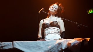 Amanda Palmer &amp; The Grand Theft Orchestra - The Bed Song (Live in London) | Moshcam