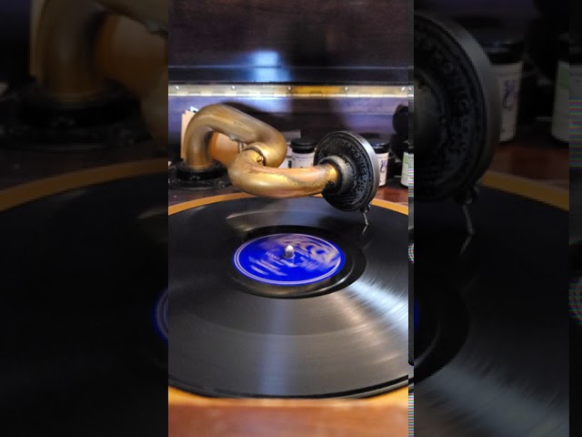 Sleduj Texas Stomp - Dot Rice and Frankie Black Decca Records #3834 (set D-235) na YouTube Sleduj Texas Stomp - Dot Rice and Frankie Black Decca Records #3834 (set D-235) na YouTube