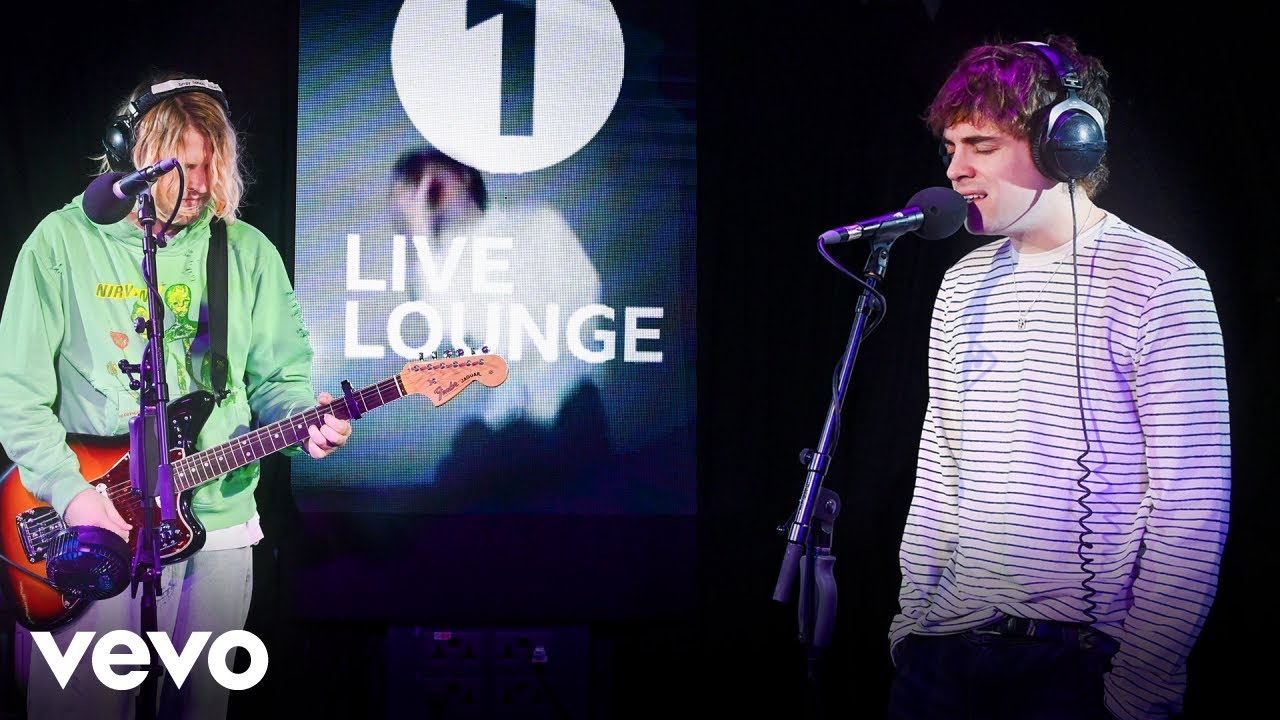 Royel Otis – i hate this tune in the Live Lounge