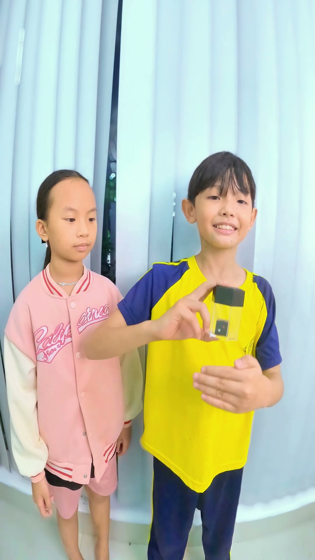 ACC - Trò Ảo Thuật Viên Xúc Xắc Kì Diệu || Magical Magic Tricks. #funny #trollteam #trending