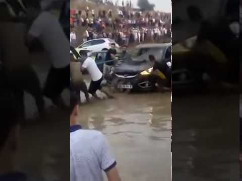 حوادث بالجملة لسيارات بعد أن جرفتها فيضانات حامة بوزيان بولاية قسنطينة