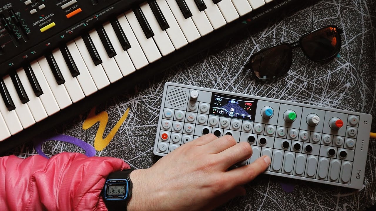 OP-1 and the YAMAHA PSS-390 love 80's SYNTH WAVE!! - YouTube