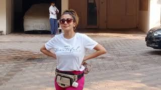 Uttran Fame Tina Dutta Showing Her Hot Look While Click At Clinic