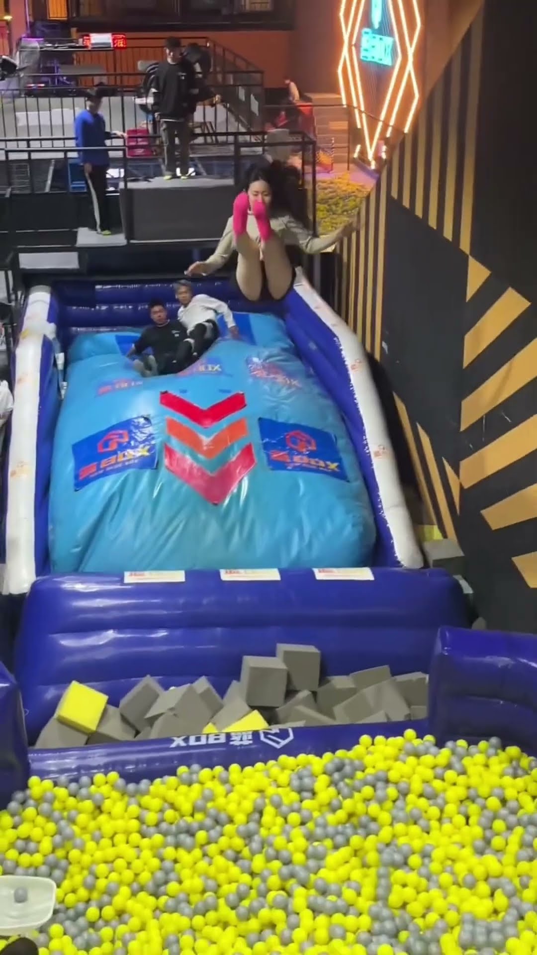 Tempolina park funny ? #trampoline #adven #shorts