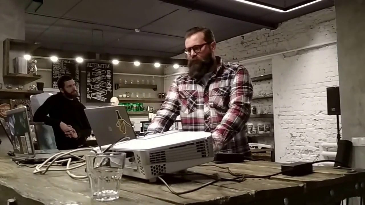 Сергей Омельяненко на тренинге кофе и алкоголь, рецепт Айриш-Кофе - YouTube