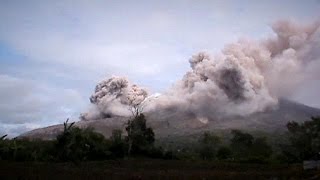 Fresh blast from Mount Sinabung volcano in Indonesia