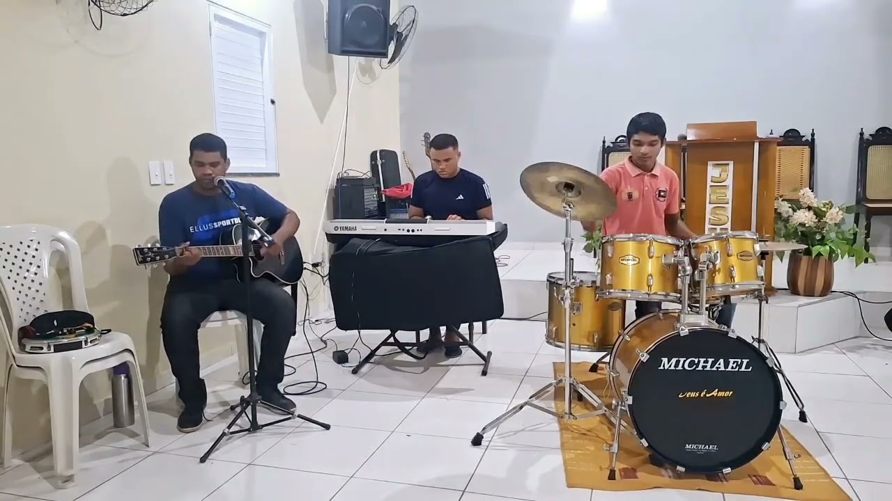 louvor canção do céu  ir jherfferson  & Zezinho & Marcos Vinicius. 