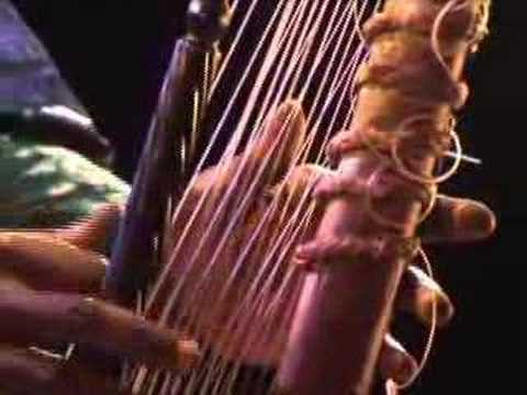 Kora Playing by TOUMANI DIABATE & THE SYMMETRIC ORCHESTRA