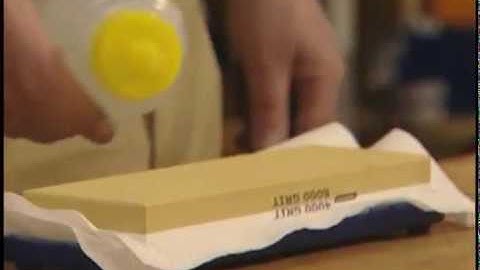 Sharpening Wood Working Tools Using Norton Waterstones