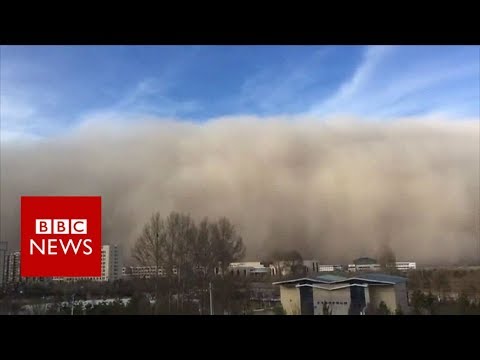 Huge sandstorm hits Chinese city of Zhangye - BBC News