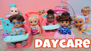 Baby Alive dolls Daycare Morning Routine at doll daycare feeding and changing baby dolls