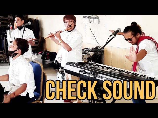 CheckSound Sebelum acara di mulai, Kiting sidabutar bersama Team JoyEtnik Musik Batak Kota Medan class=