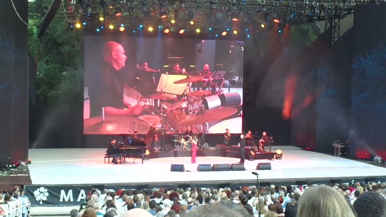 Zizi Strallen & Bradley Jaden - As Long As You're Mine/Wicked (2024.06.20.) Live in Budapest