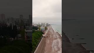 Пустой пляж в Гагре в апреле #абхазия #природныепейзажи #море #dji #travel #beach
