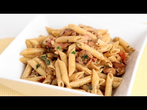 Creamy Pasta W/ Chicken And Bacon Recipe - Laura Vitale - Laura In The Kitchen Episode 822